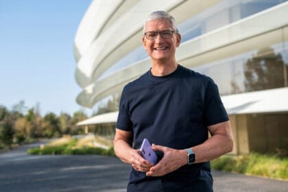 CEO Apple Tim Cook Techtimes Indonesia