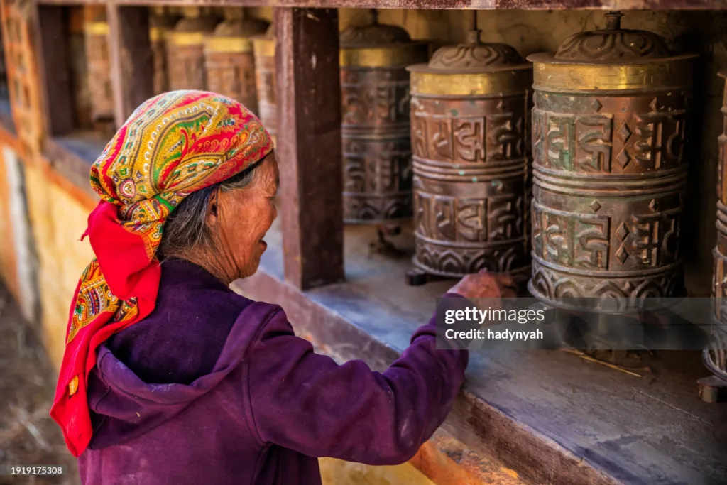 wanita tibet