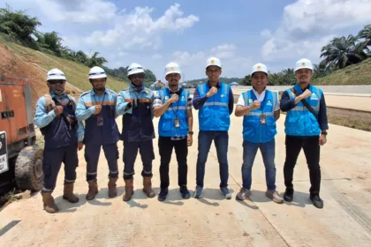 PLN menyiapkan pasokan listrik di tiga lokasi utama kunjungan Wapres Gibran, yaitu Puskesmas Tanara di Kabupaten Serang, proyek Universitas Syekh Nawawi Banten, dan proyek Jalan Tol Serang-Panimbang Seksi 2 di Kabupaten Lebak.